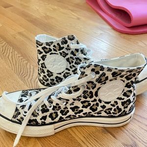 Converse Hi Platform All Star Cheetah Print (Men’s 7, Women’s 9)